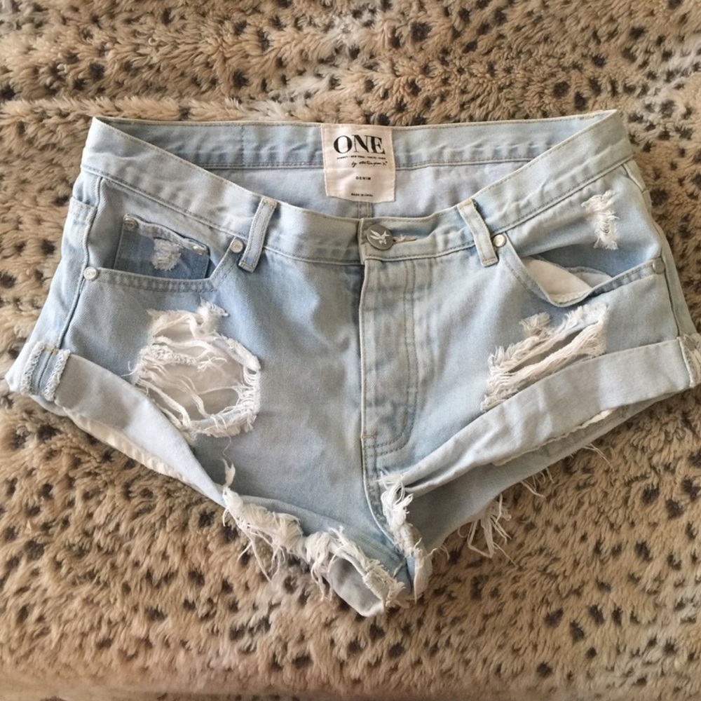 One teaspoon shorts